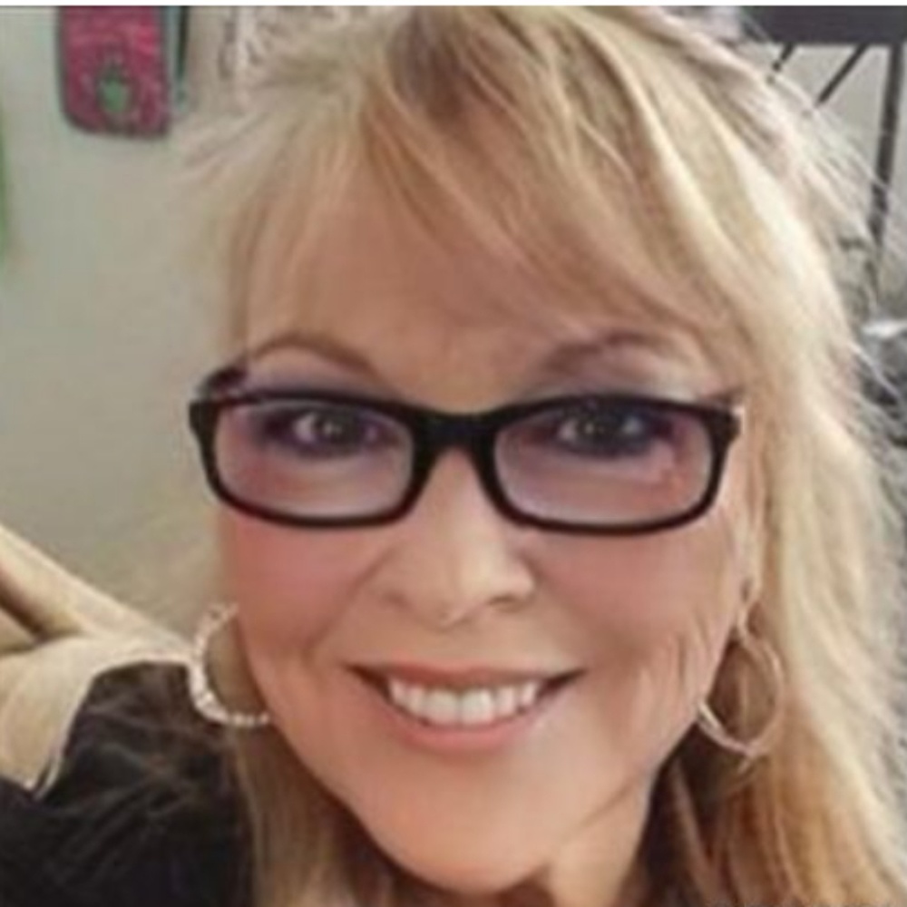 Meet your Posher, Maureen